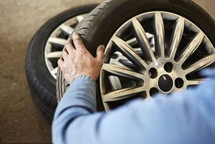 小汽车补胎多少钱一次 小汽车补胎多少钱一次
