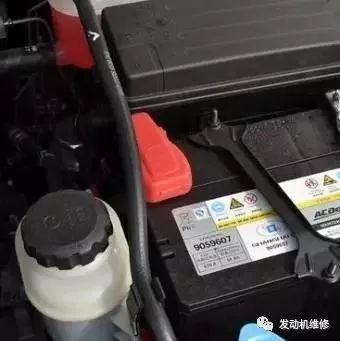 小汽车电瓶亏电多少伏 小汽车电瓶亏电多少伏