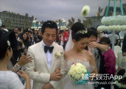 曝汪小菲夫妇5月婚礼如期举行 曝汪小菲夫妇5月婚礼如期举行