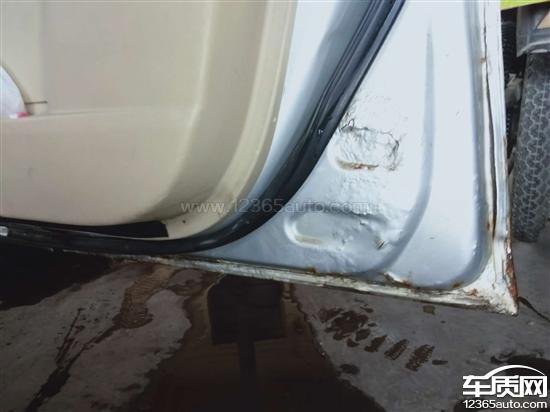 汽车门生锈多少钱一次(汽车门生锈维修费用详解,一次多少钱? 汽车门生锈多少钱一次(汽车门生锈维修费用详解,一次多少钱?