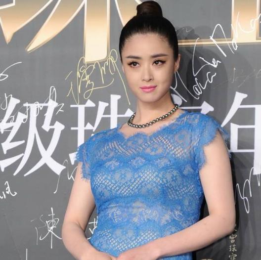 蒋欣回应“早该拿奖了”蒋欣回应早该拿奖了,坚持与努力,成就今日之我) 蒋欣回应“早该拿奖了”蒋欣回应早该拿奖了,坚持与努力,成就今日之我)
