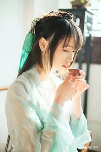 华为怎么调整手机桌面
